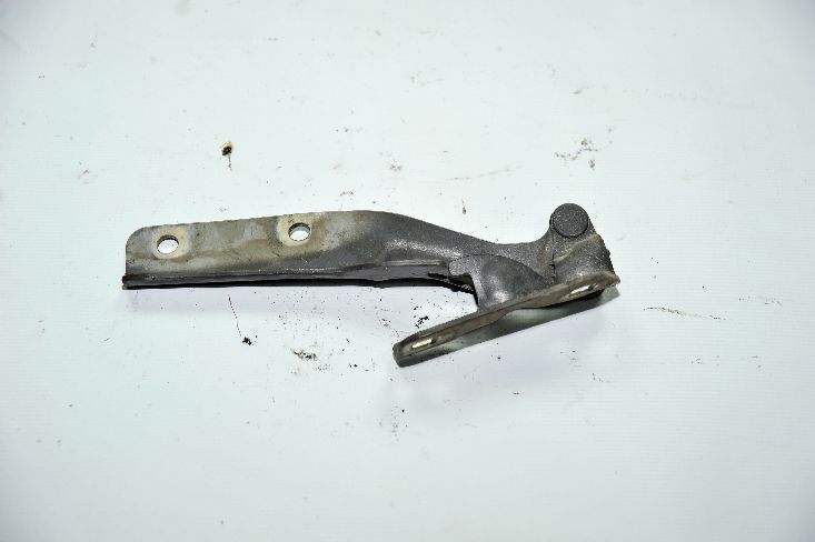 124 SPİDER ÇIKMA YEDEK PARÇA FİAT ÇIKMA YEDEK PARÇA   (95)DOBLO MENTESE